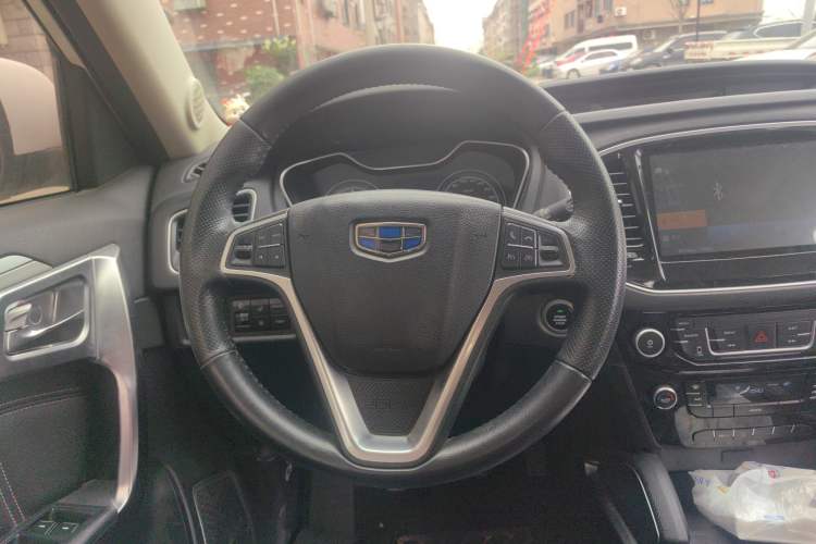 Used Geely Auto Vision X6 2016 1.8L Manual Luxury Model