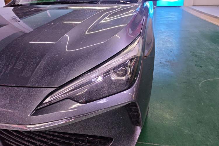 Used Roewe i5 2023 1.5L Manual Comfort Edition