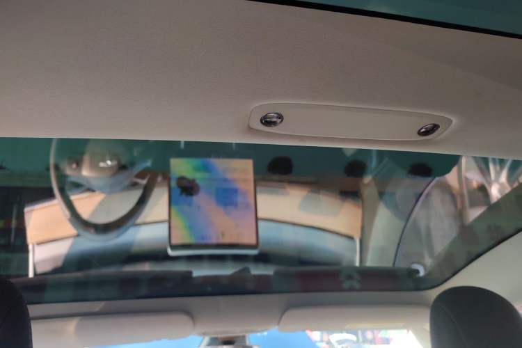 Used Tesla Model 3 2019 Long-Range Rear-Wheel-Drive Version
