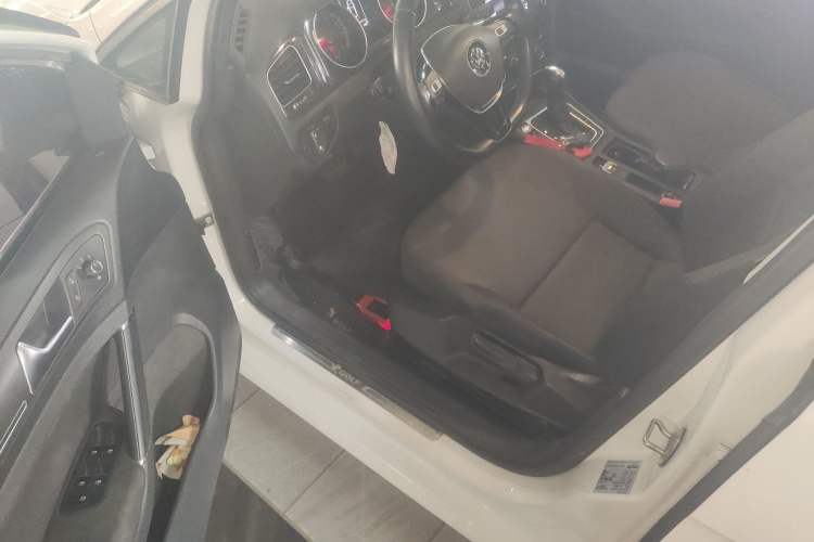 Used Volkswagen Golf 2017 230TSI Automatic Comfort Edition – Celebrating Milestone of One Million Units