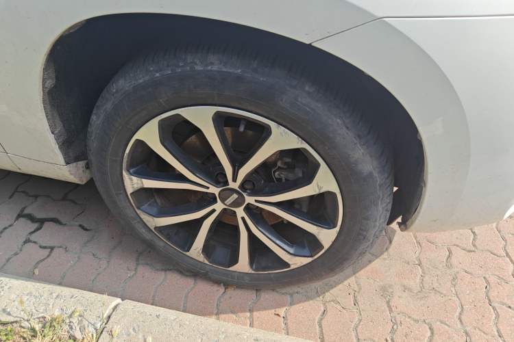 Used Wey VV7 2017 2.0T Luxury Model Right Front Wheel Hub