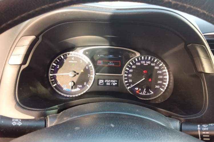 Used Infiniti QX60 2014 2.5 S/C Hybrid Two-Wheel Drive Excellence Edition