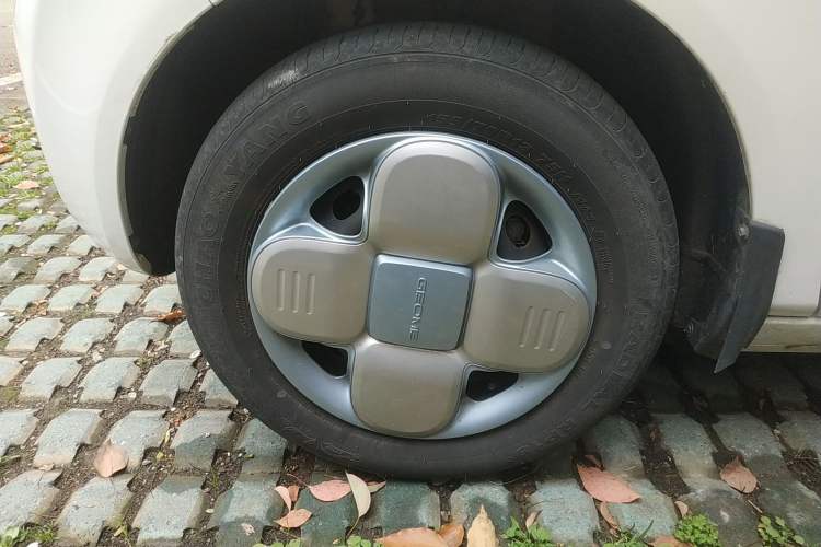 Used Geely Galaxy Panda 2023 Panda Mini 200km Endurance Bear
