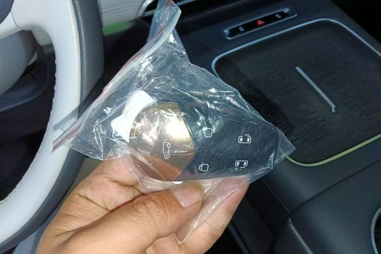 Used VOYAH Dream 2025 PHEV Four-Wheel-Drive Flagship Kunpeng Edition
