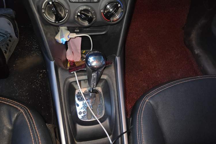 Used Peugeot 2008 2015 Playful Edition 1.6L Automatic Jade Model Gear Lever