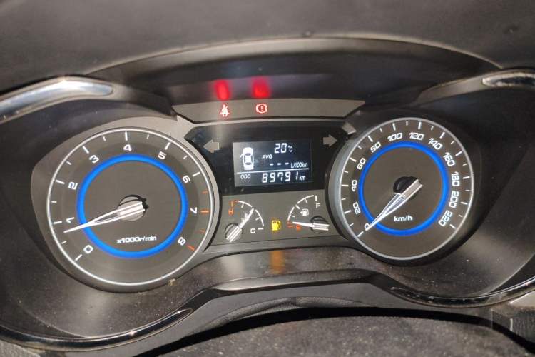 Used CHANGAN Alsvin V7 2016 1.6L Manual LeShang Model China IV Standard
