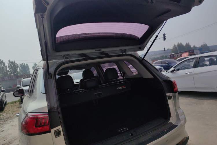 Used Roewe RX5 MAX 2019 300TGI Automatic Smart Cabin Flagship Edition Trunk