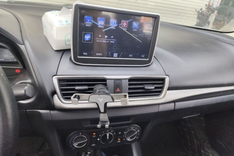 Used Mazda 3 Axela 2017 Sedan 1.5L Automatic Comfort Model Emission Standard China V Audio And AC Panel