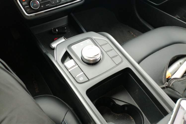 Used Livan Maple 60s 2022 Easy-to-Replace Version Lithium Iron Phosphate
