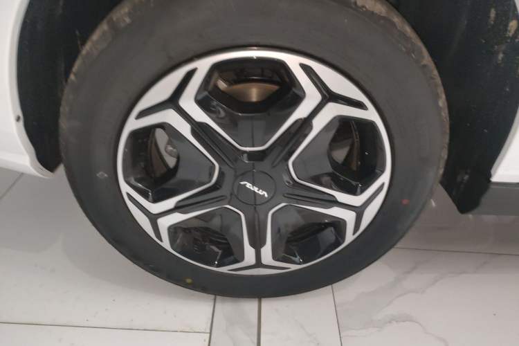 Used Dongfeng Aeolus Yixuan 2026 1.5L Automatic Luxury Edition