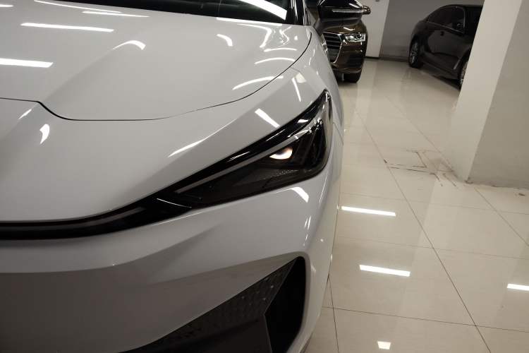 Used Volkswagen ID.UNYX 2024 Revised Pro Long-Range Version
