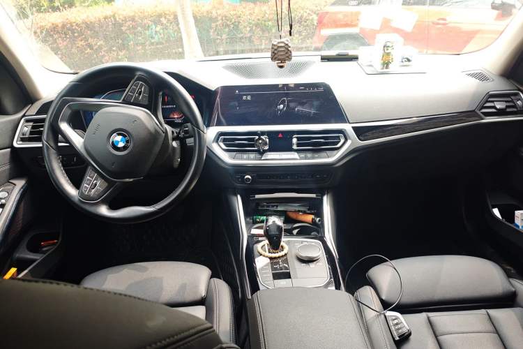 Used BMW 3 Series 2021 320i Sport Package