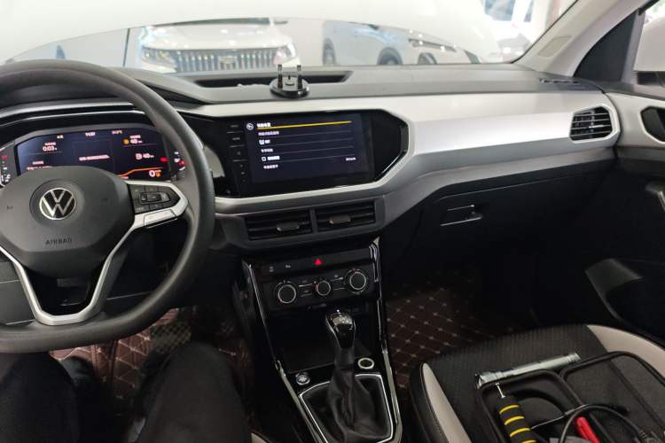 Used Volkswagen Tacqua 2021 200TSI DSG JoyConnect Edition