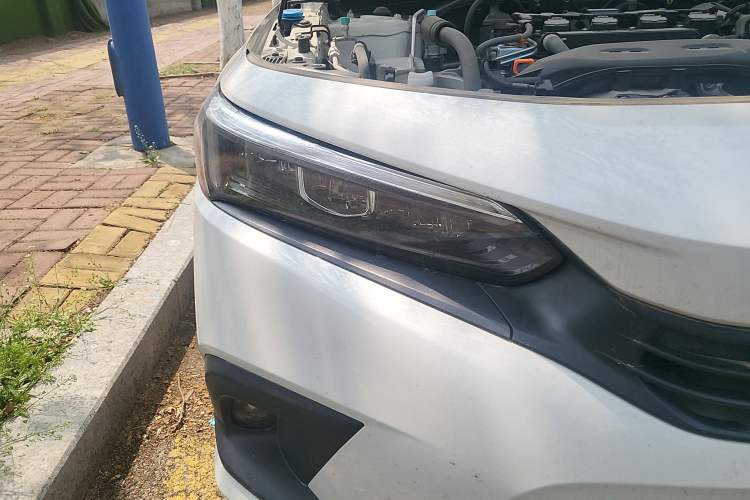 Used Honda Civic 2023 240TURBO CVT Dynamic · Center Stage Special Edition