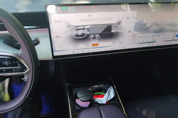 Used Mazda EZ-60 2025 Model Range-Extended 200 Max
