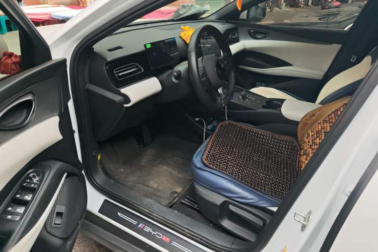 Used BYD Seal 06 New Energy 2024 DM-i 80KM Prestige Model Driver Seat