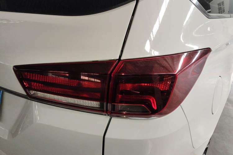 Used Baojun 360 2019 1.5L CVT Luxury Model China VI Emission Standard
