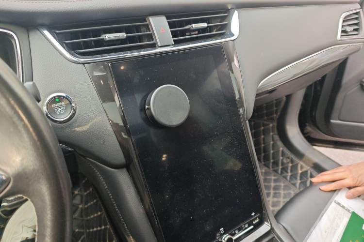 Used Ford Taurus 2019 EcoBoost 245 Premium Edition Audio And AC Panel