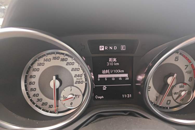 Used Mercedes-Benz SLK-Class 2011 SLK 200 Fashion Model
