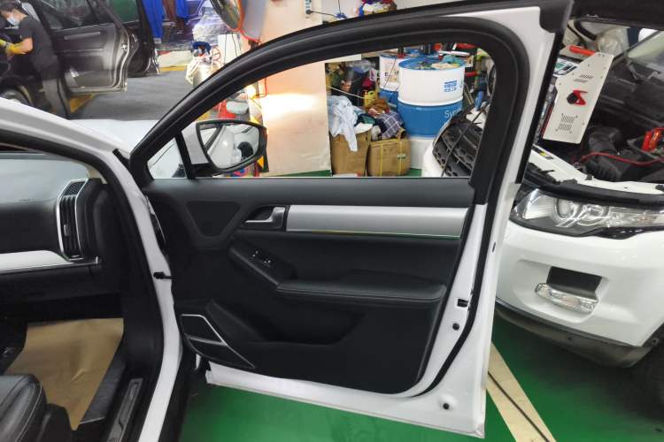 Used BYD Tang 2019 2.0T Automatic SmartConnect Luxury Edition 5 Seats China VI Standard