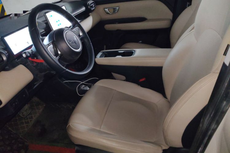 Used Wuling Bingo PLUS 2024 330 km Range Five-Seater Version