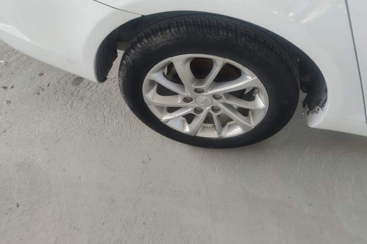 Used Geely Auto Emgrand 2021 UP 1.5L CVT Luxury Model Right Rear Wheel Hub