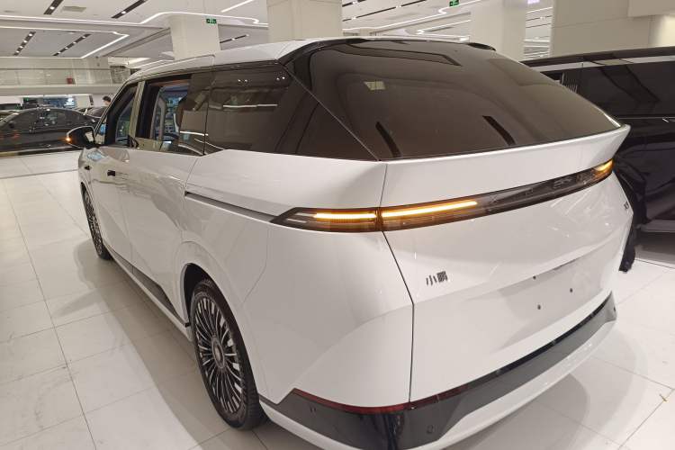 Used XPeng X9 2025 740 Ultra-Long Range Max