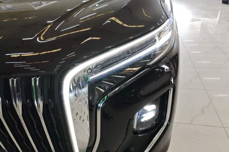 Used Hongqi HQ9 PHEV 2024 2.0T Four-Wheel Drive Luxury Edition Left Front Headlight