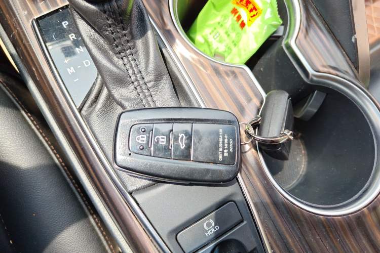 Used Toyota Camry 2019 2.0G Luxury Edition China VI Standard