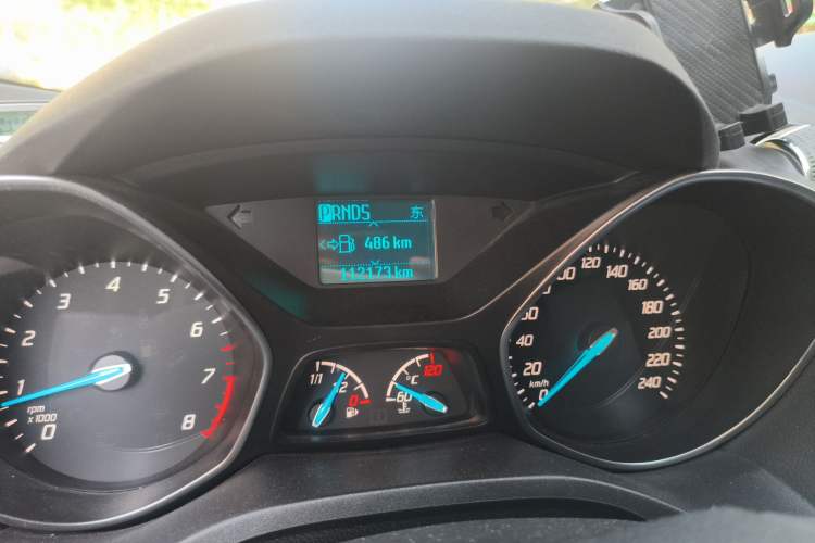 Used Ford Kuga 2015 1.5L GTDi Two-Wheel Drive Fashion Edition Odometer Close Up