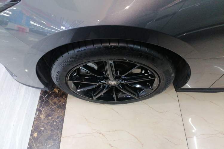 Used Changan UNI-V iDD 2023 ZhiDian iDD 1.5T 113km Smart & Fun Version