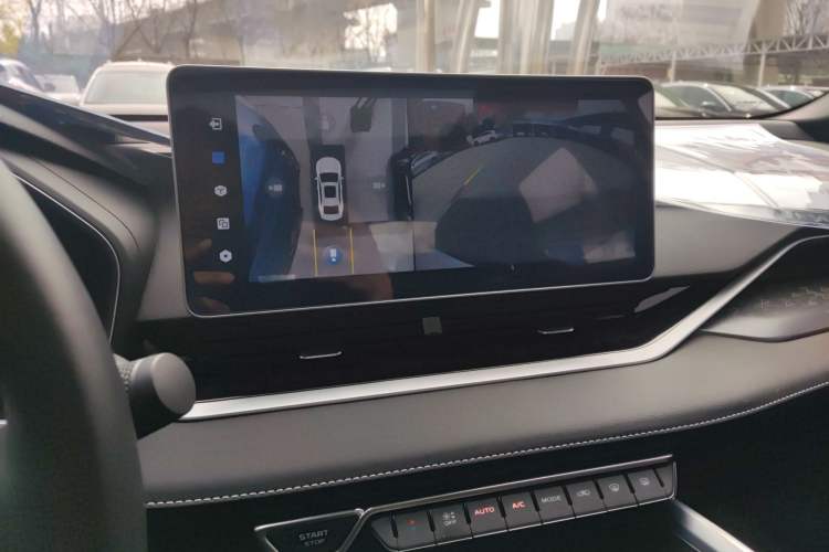 Used Geely Auto Preface 2023 1.5TD Fuyao Version