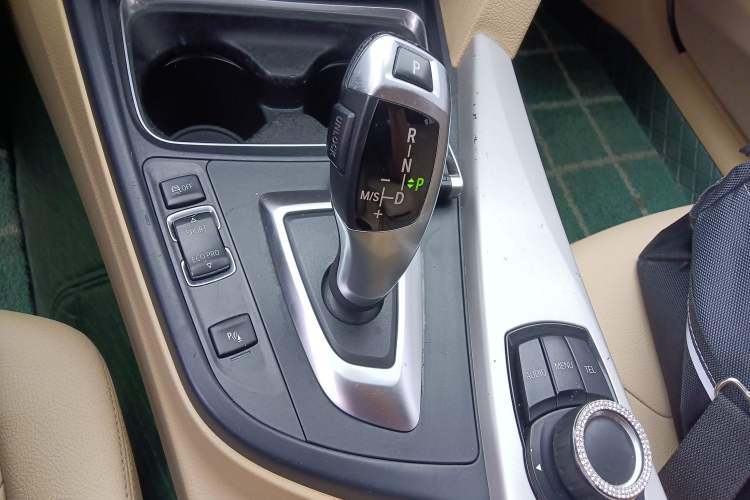 Used BMW 3 Series 2014 320Li Fashion Model
