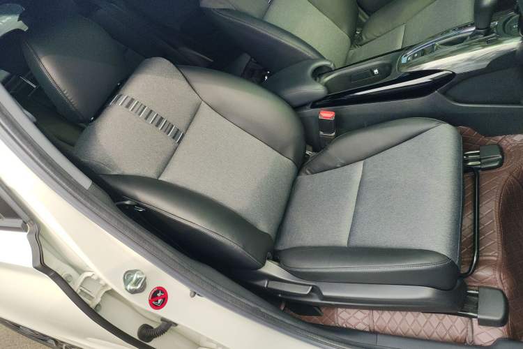 Used Honda XR-V 2021 1.5L CVT Comfort Version Right Front Seat