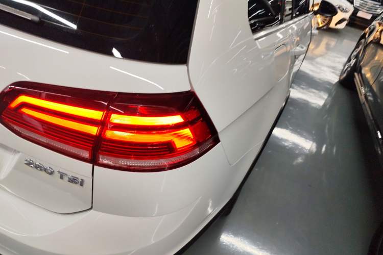 Used Volkswagen Golf 2019 1.8TSI Travel Edition