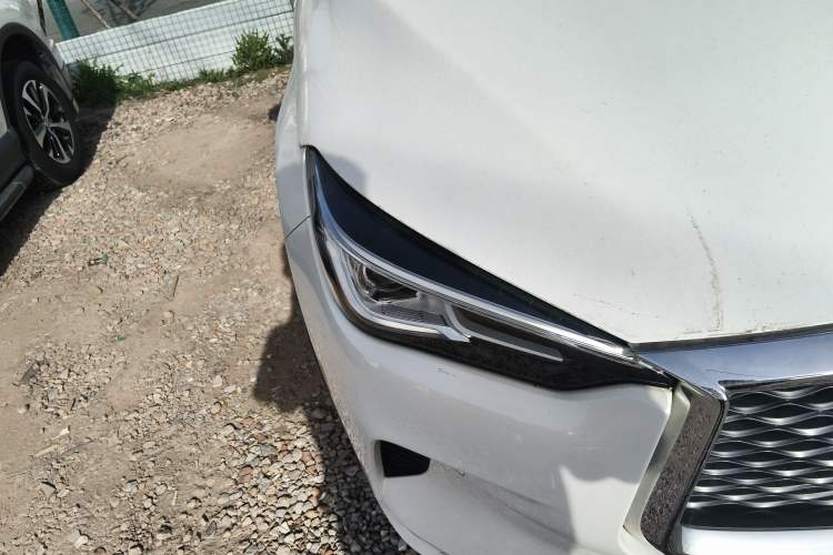 Used Infiniti QX50 2018 2.0T Four-Wheel Drive Elite Edition Right Front Headlight