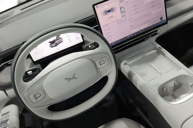 Used XPeng G6 2025 625 Long-Range Max Flagship Edition