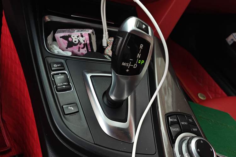 Used BMW 4 Series 2014 420i Convertible Fashion Model
