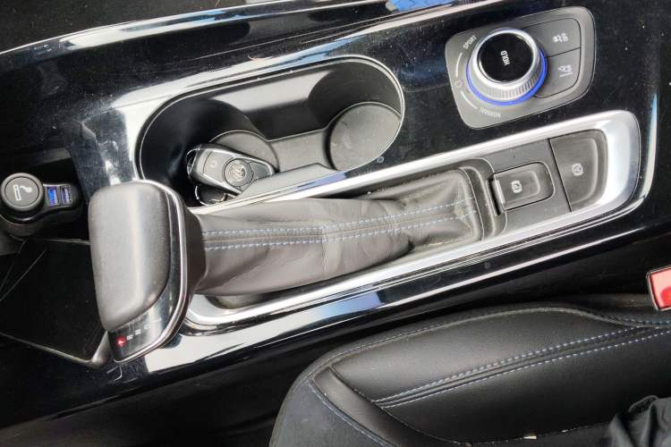 Used Buick Velite 6 2022 Plug-in Hybrid Connected Smart Model
