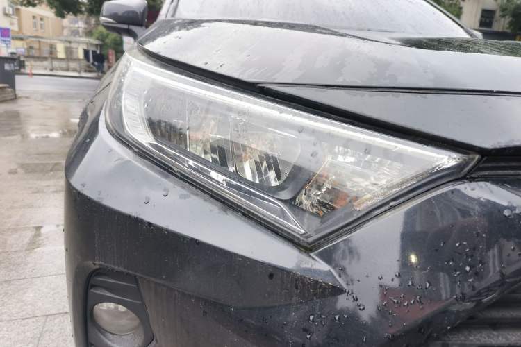Used Toyota RAV4 2020 2.0L CVT 4x4 Trend Edition
