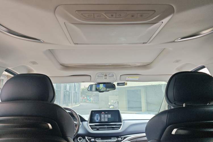 Used SAIC MAXUS G20 2021 PLUS 2.0T Gasoline Automatic Flagship Edition