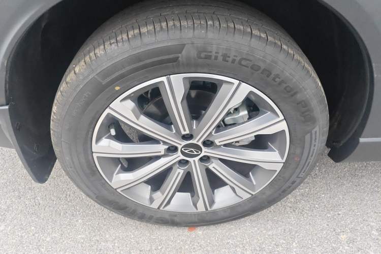 Used Chery Tiggo 8 L 2025 Model 2.0T Two-Wheel Drive Changhong Edition—5 Seaters
