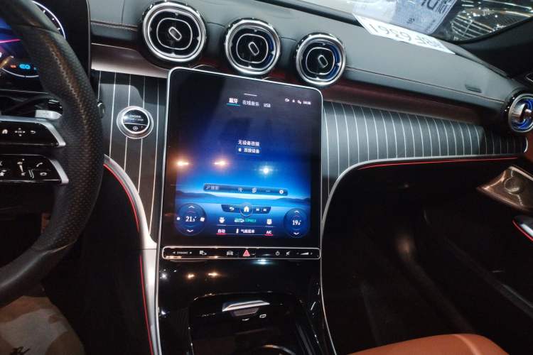 Used Mercedes-Benz C-Class 2022 Revised C 260 L Starry Night Sport Edition Audio And AC Panel