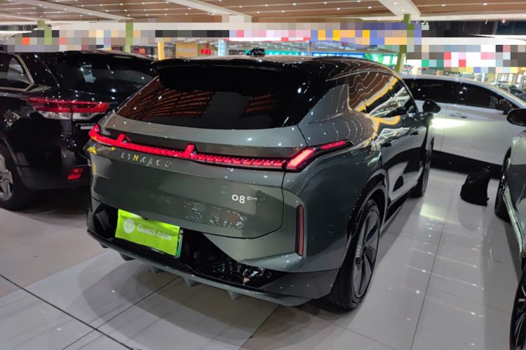 Used Lynk & Co 08 EM-P 2023 220 km Limited-Time Edition
