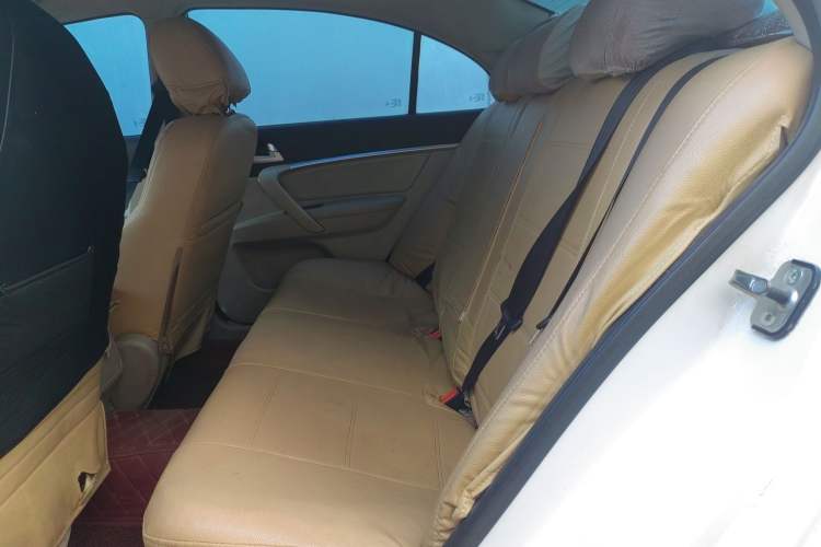 Used Geely Auto Emgrand 2014 Sedan 1.5L Manual Fashion Edition
