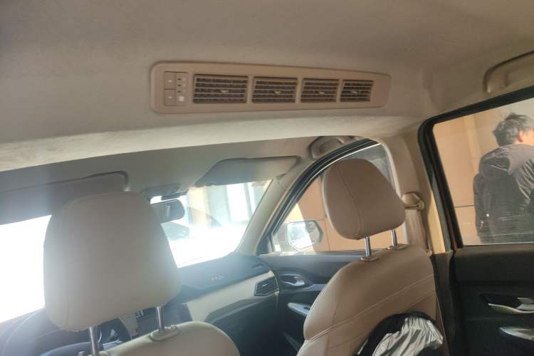 Used Wuling Hongguang 2019 1.5L S Comfort Edition China VI LAR
