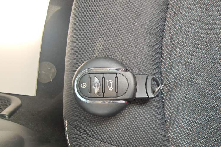 Used MINI MINI 2014 1.5T COOPER Fun