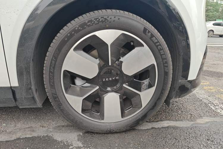 Used Zeekr MIX 2025 Long-Range Intelligent Driving Edition
