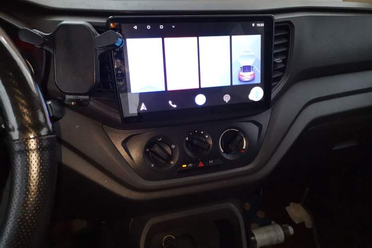 Used Wuling Hongguang V 2019 1.5L Enjoyment Version China VI LAR