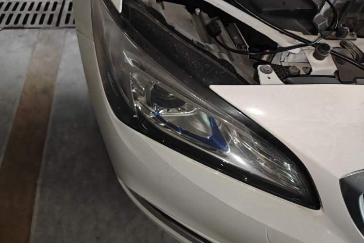 Used Buick Verano 2017 Sedan 15S Automatic Leading Model Right Front Headlight